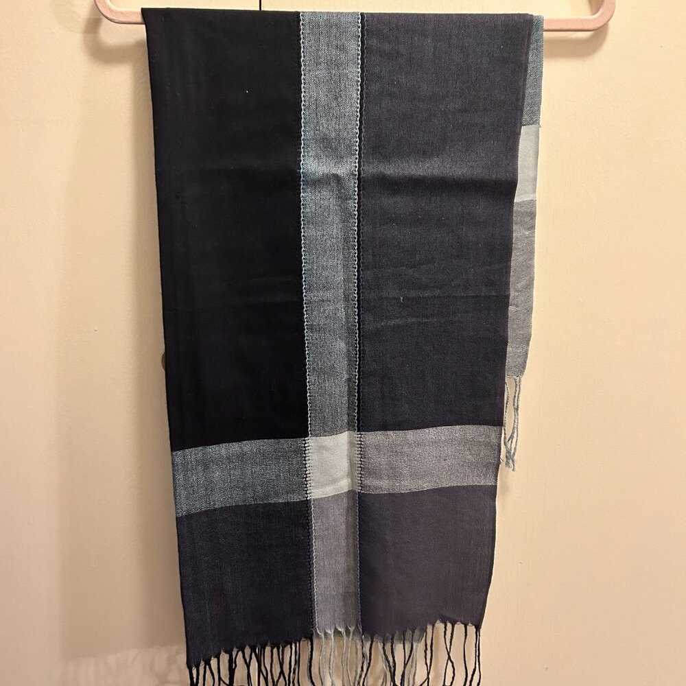 Scarf - Picture 2 of 3